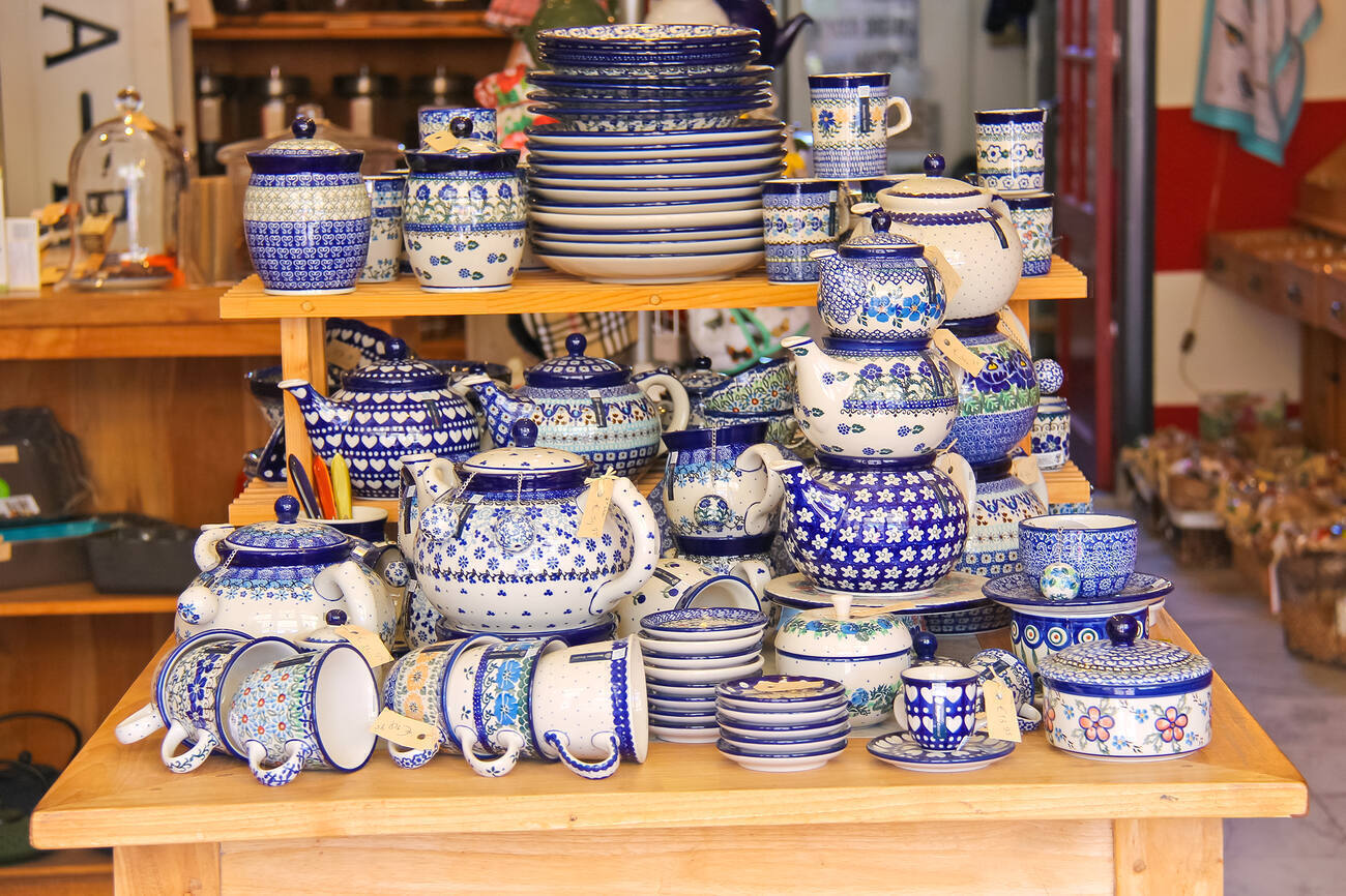 Store with different blue dishes