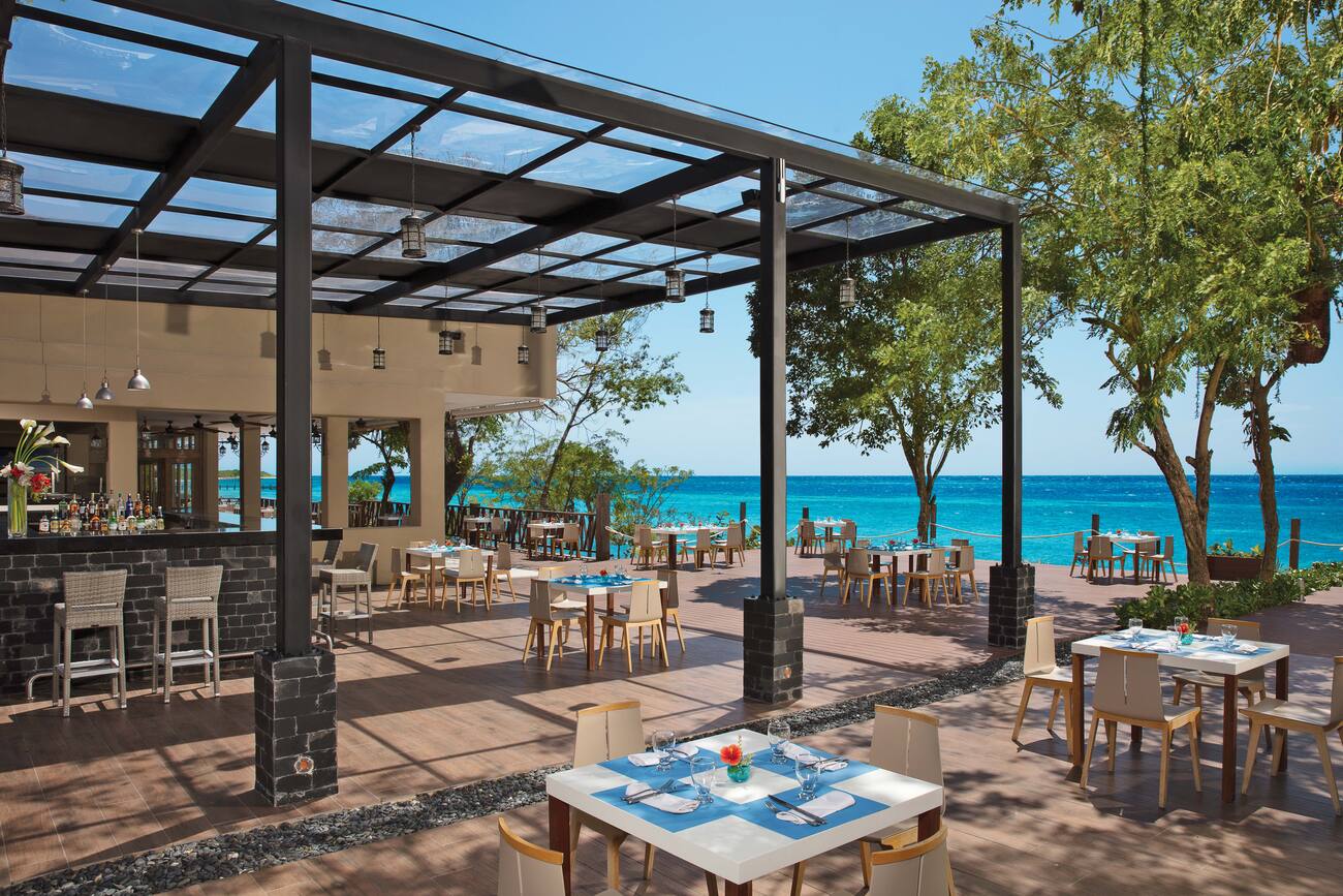 Dining tables overlooking the ocean