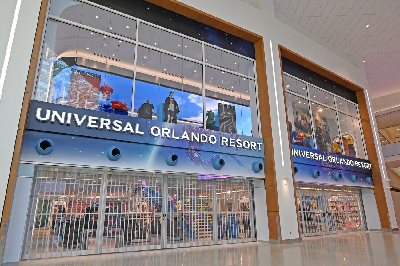 Universal Orlando Storefront