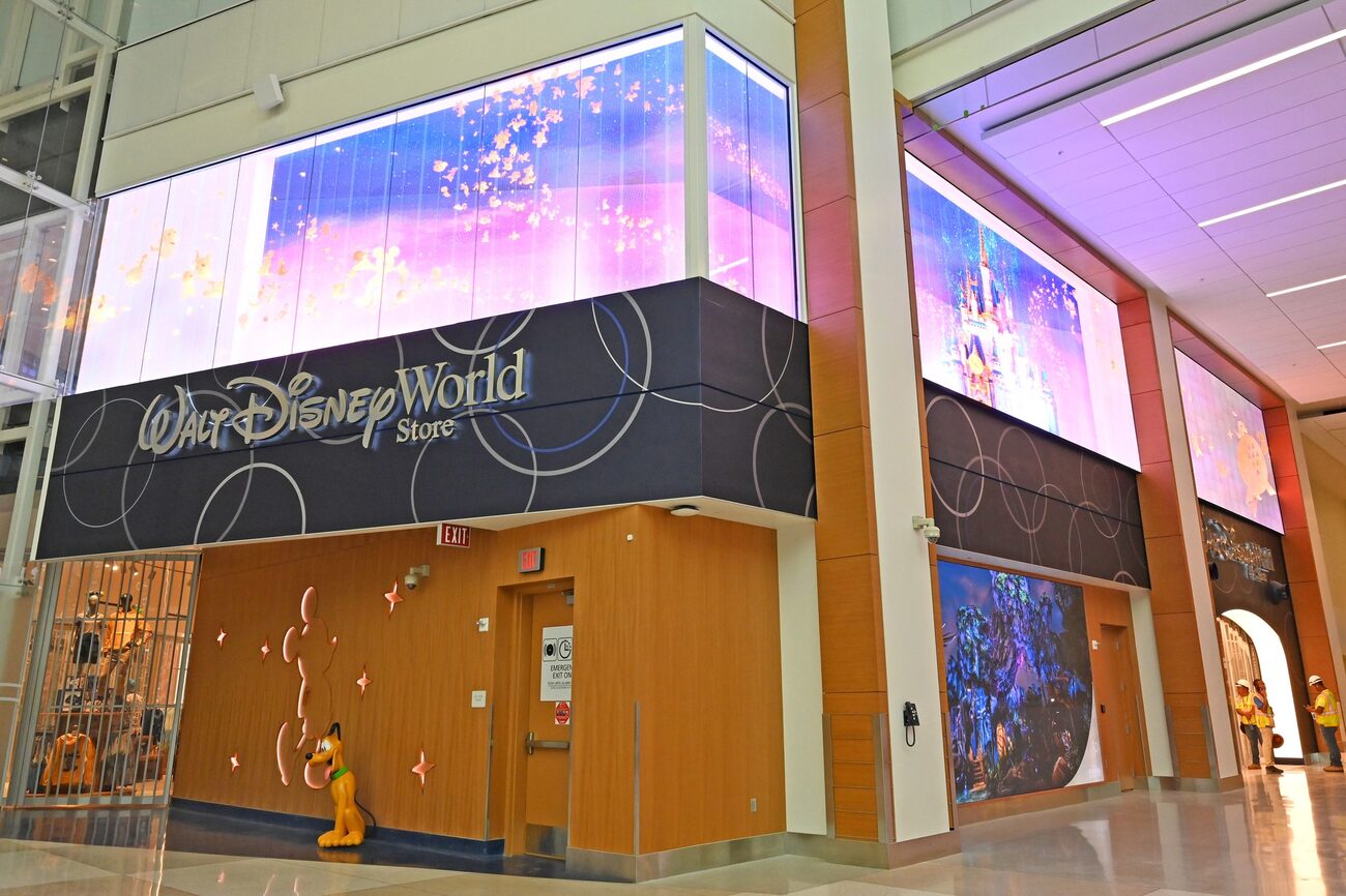 Disney World Store Storefront